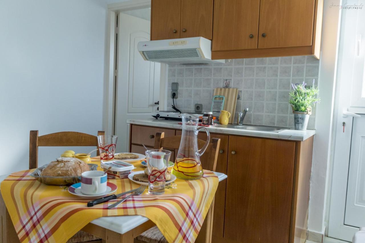 Sotirios Apartments Kárpathosz Kültér fotó