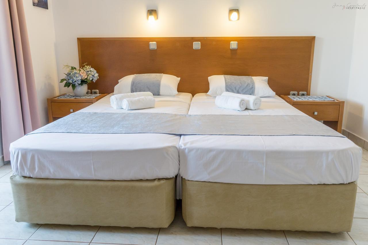 Sotirios Apartments Kárpathosz Kültér fotó