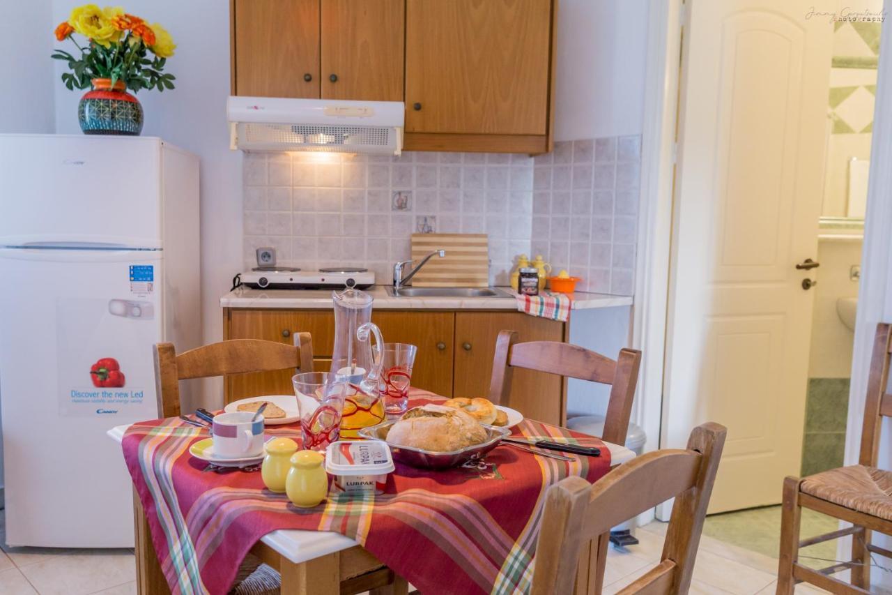 Sotirios Apartments Kárpathosz Kültér fotó